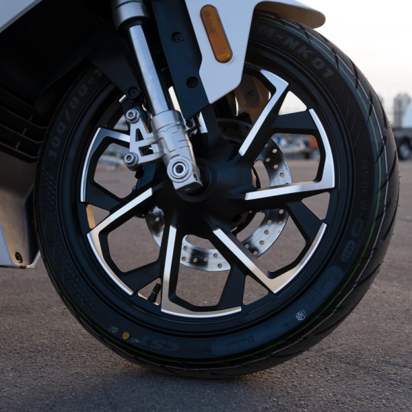 Электромотоцикл QJ MOTOR RX5000D BLACK